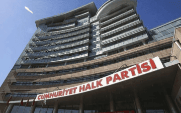 CHP istifaları